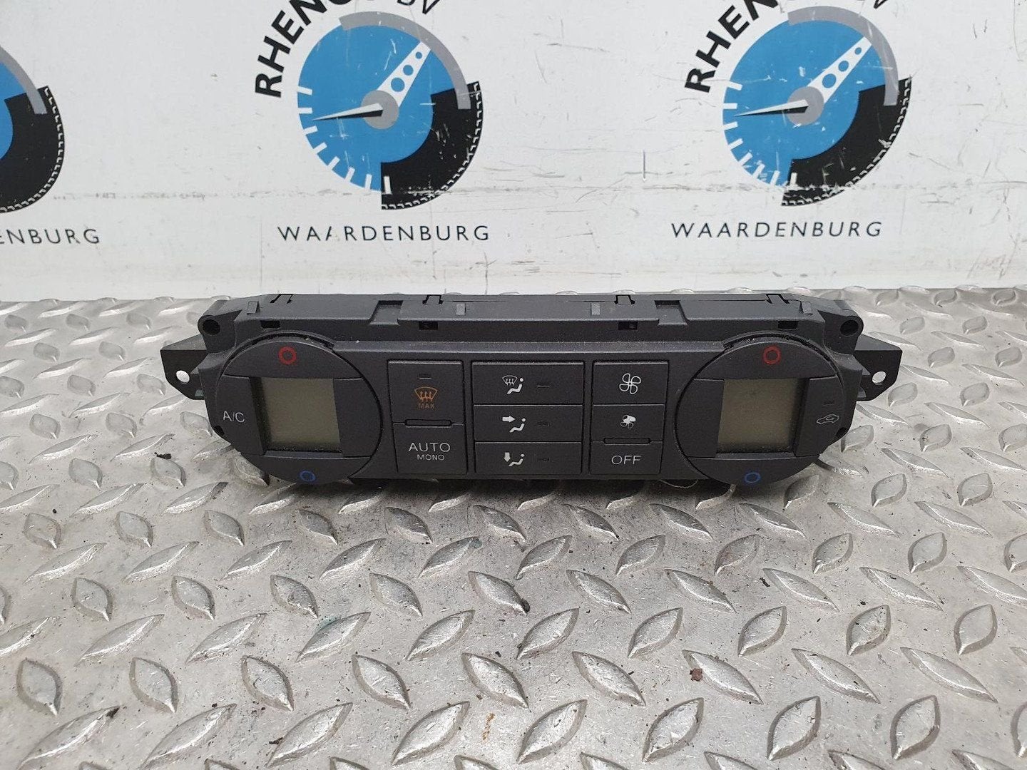 FORD FOCUS 2.0-16V First Ed.  KACHEL BEDIENINGSPANEEL 2005, Ophalen of Verzenden, Gebruikt, Stiba lid