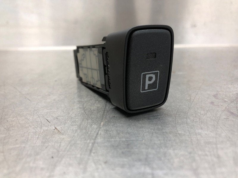SCHAKELAARS DIVERSEN Toyota Auris (E15) (|15C647|), Gebruikt, Toyota