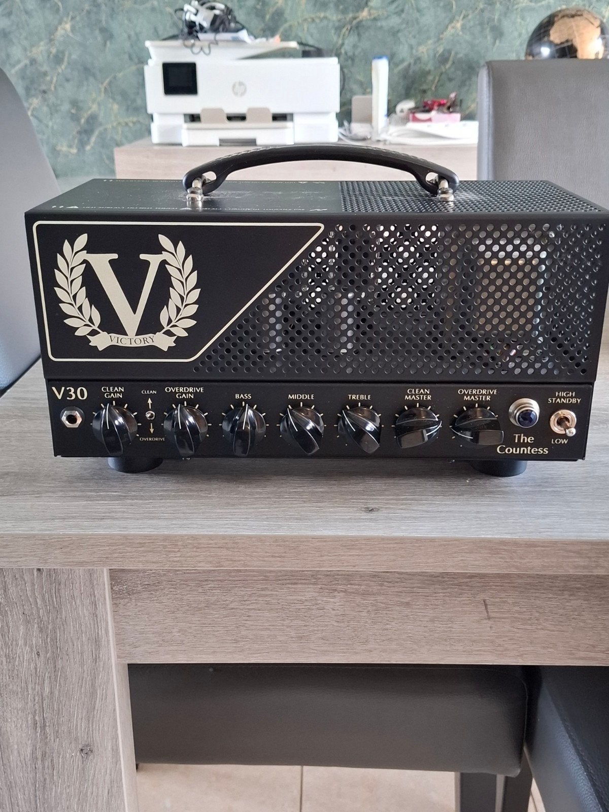 victory Countess guitare, Enlèvement ou Envoi, Guitare