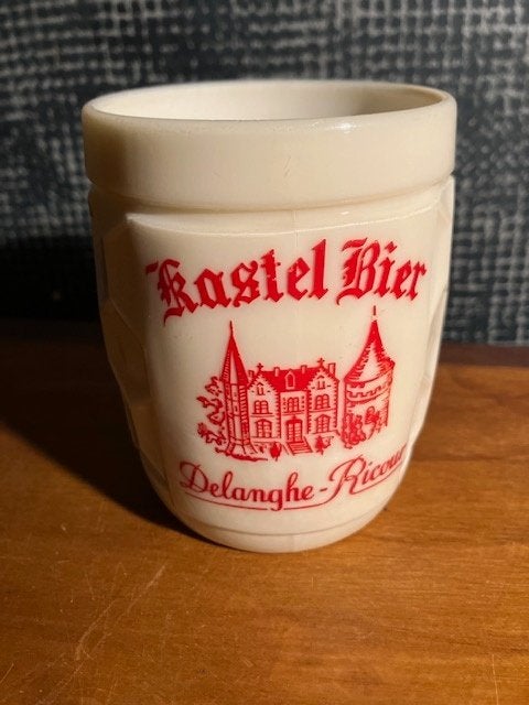 KASTEL BEER DELANGHE - POT À BIÈRE RICOUR KASTERLEE. 25 cl, Enlèvement ou Envoi, Comme neuf, Verre à bière
