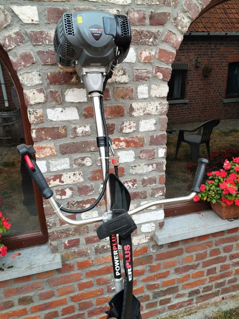 Bosmaaier Powerplus, Ophalen, Benzine, Gebruikt, Powerplus