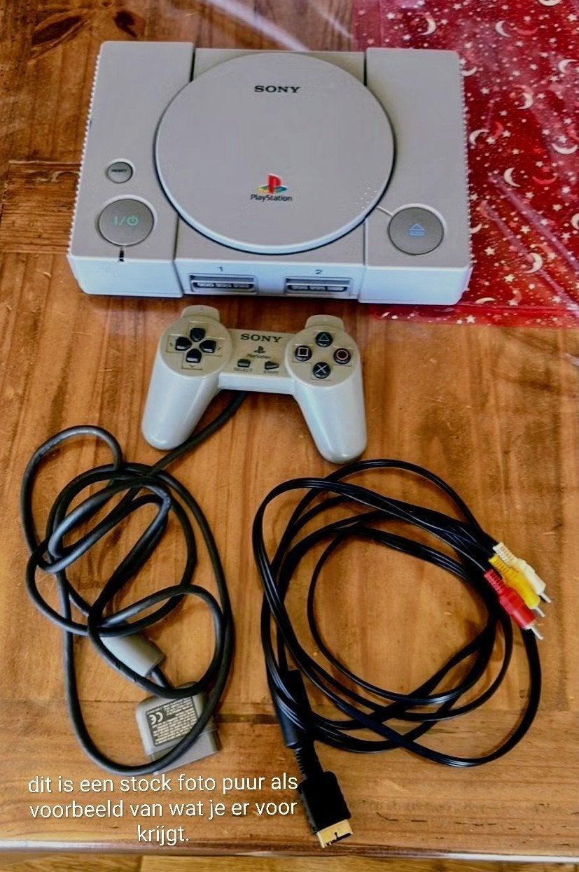 Prachtige Sony PlayStation 1 (PS1) + originele console, Games en Spelcomputers, Ophalen of Verzenden, Zo goed als nieuw, Met 1 controller