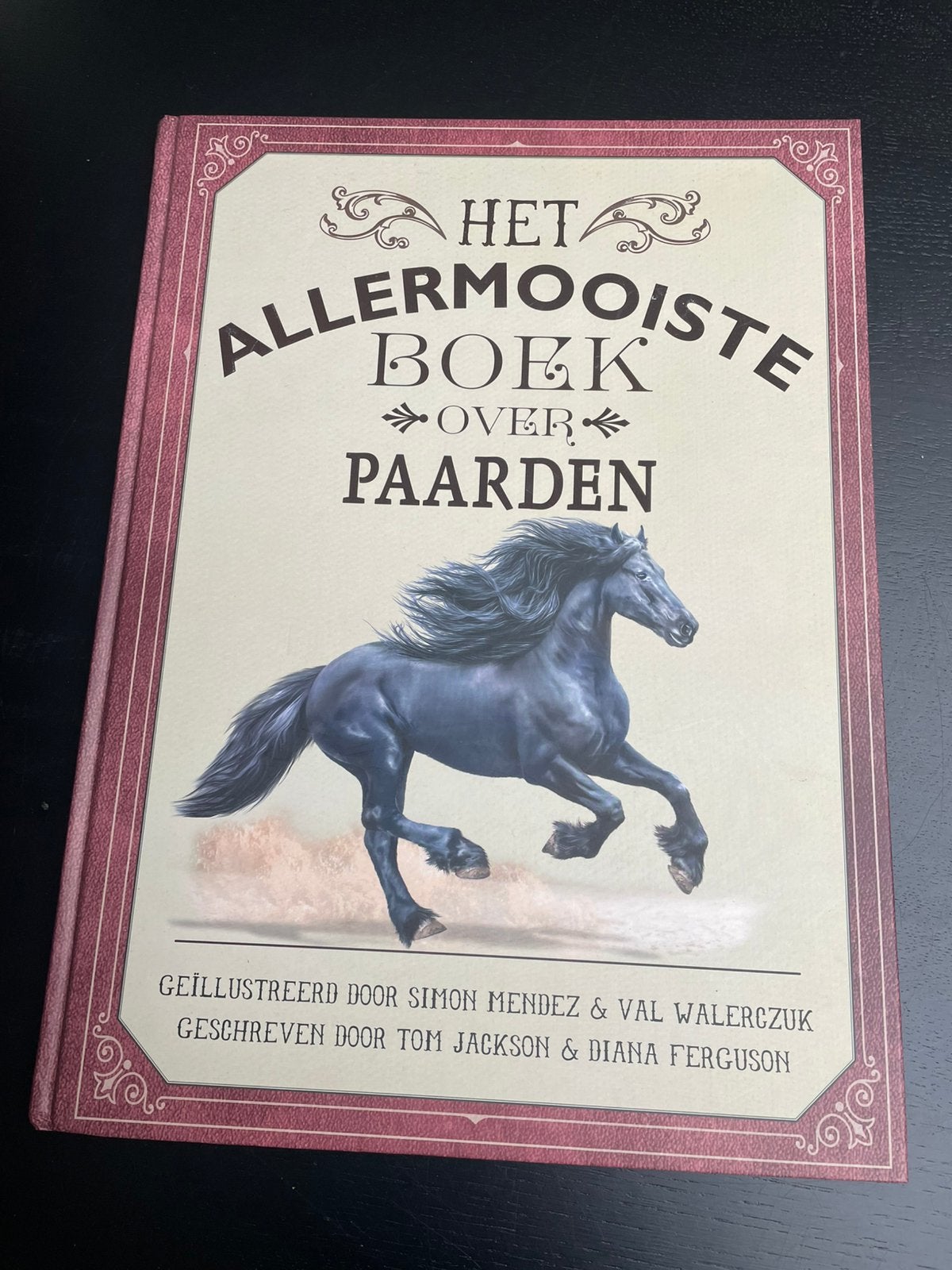 Boek: Het allermooiste boek over paarden, Enlèvement, Diana Ferguson; Tom Jackson