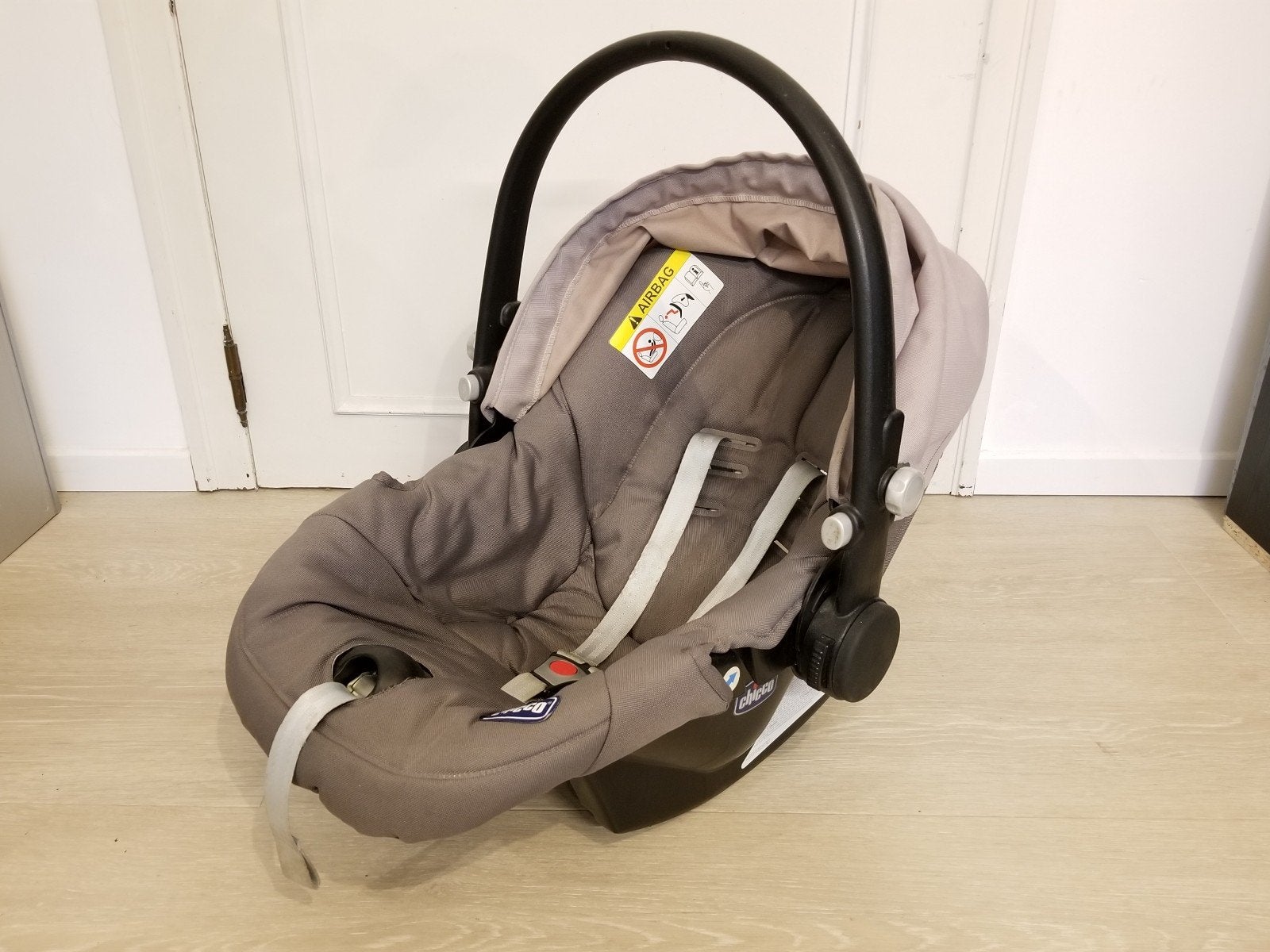 Maxi cosy Chicco avec étiquette., Enfants & Bébés, Enlèvement, Chicco, Isofix