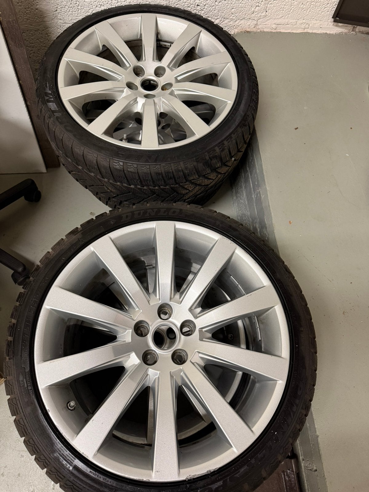 Jantes Jaguar XKR 150 d'origine avec pneus d'hiver Pirelli, Pneus hiver, Véhicule de tourisme, Pneu(s), Utilisé