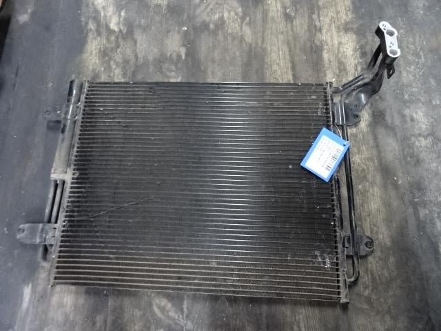 RADIATEUR CLIMATISATION Tiguan (5N1 / 2) (5N0820411E), Volkswagen, Mevr. I. Hauben, Utilisé, Rue de l'Espoir 34 34
4030  GRIVEGNÉE, BE