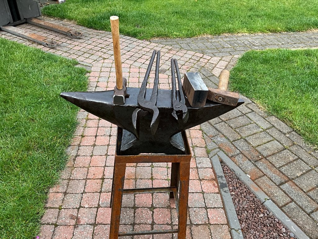 Aambeeld, Antiek en Kunst, Ophalen
