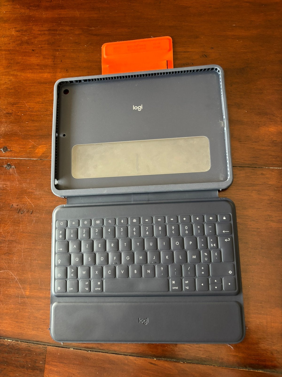 Logitech Rugged combo + logitech ipad pen, Computers en Software, Tablet-hoezen, 10 inch, Gebruikt, Bescherming voor- en achterkant