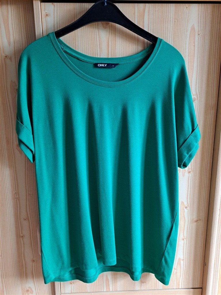 Chemise à manches courtes verte taille L, Vêtements | Femmes, T-shirts, Comme neuf, Taille 42/44 (L), Vert, Manches courtes, Enlèvement ou Envoi
