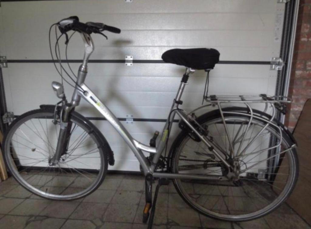 Damesfiets Batavus Jakima mooie staat!️✅️, Fietsen en Brommers, Fietsen | Dames | Damesfietsen, Ophalen, Batavus, Versnellingen
