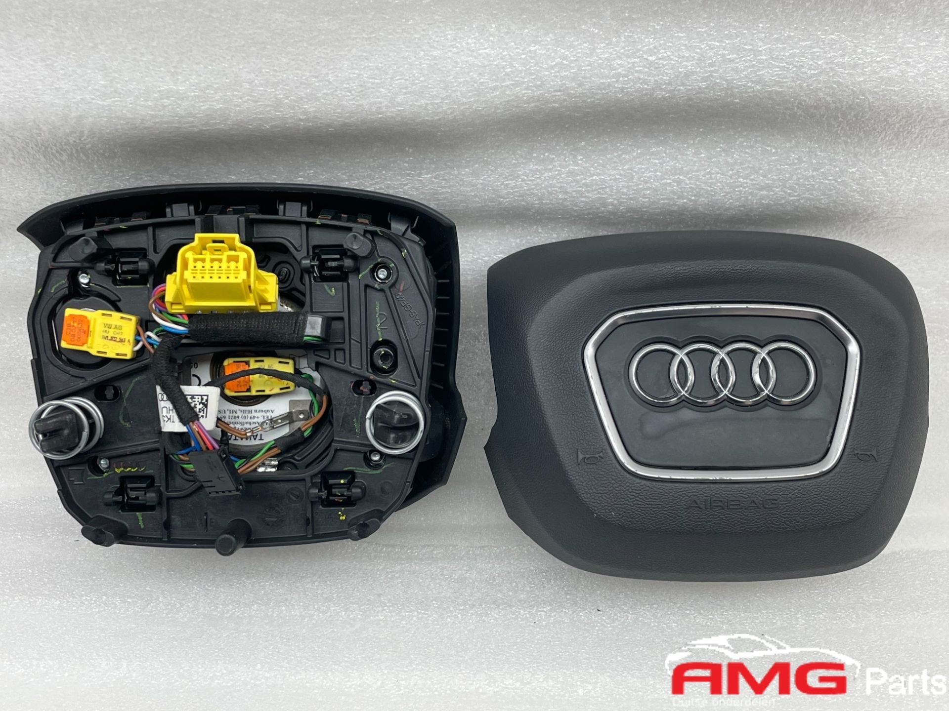 Audi Q5 Q7 Stuur Airbag 80A880201, Gebruikt, AUDI AG, Auto-Union-Strasse 1
85045  Ingolstadt, DE, Audi