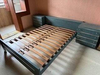 Gratis bed, kleerkast en commode, Enlèvement