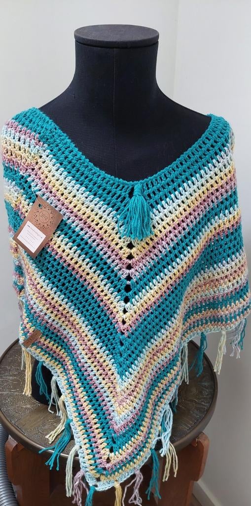 Nieuwe gehaakte poncho 1 maat turquoise roze, Ophalen of Verzenden