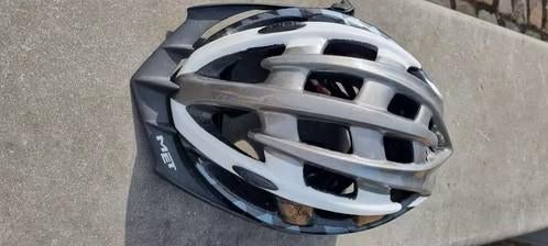 zwart met grijze fietshelm van MET, Fietsen en Brommers, S, Gebruikt, Jongen of Meisje, Ophalen of Verzenden