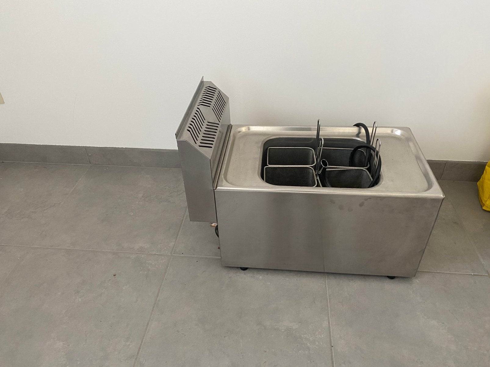 Friteuse, Enlèvement, Comme neuf