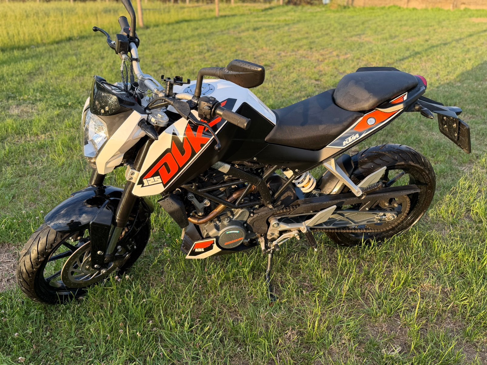 KTM Duke 125cc - 2017 - weinig km, Motoren, Motoren | KTM, Particulier