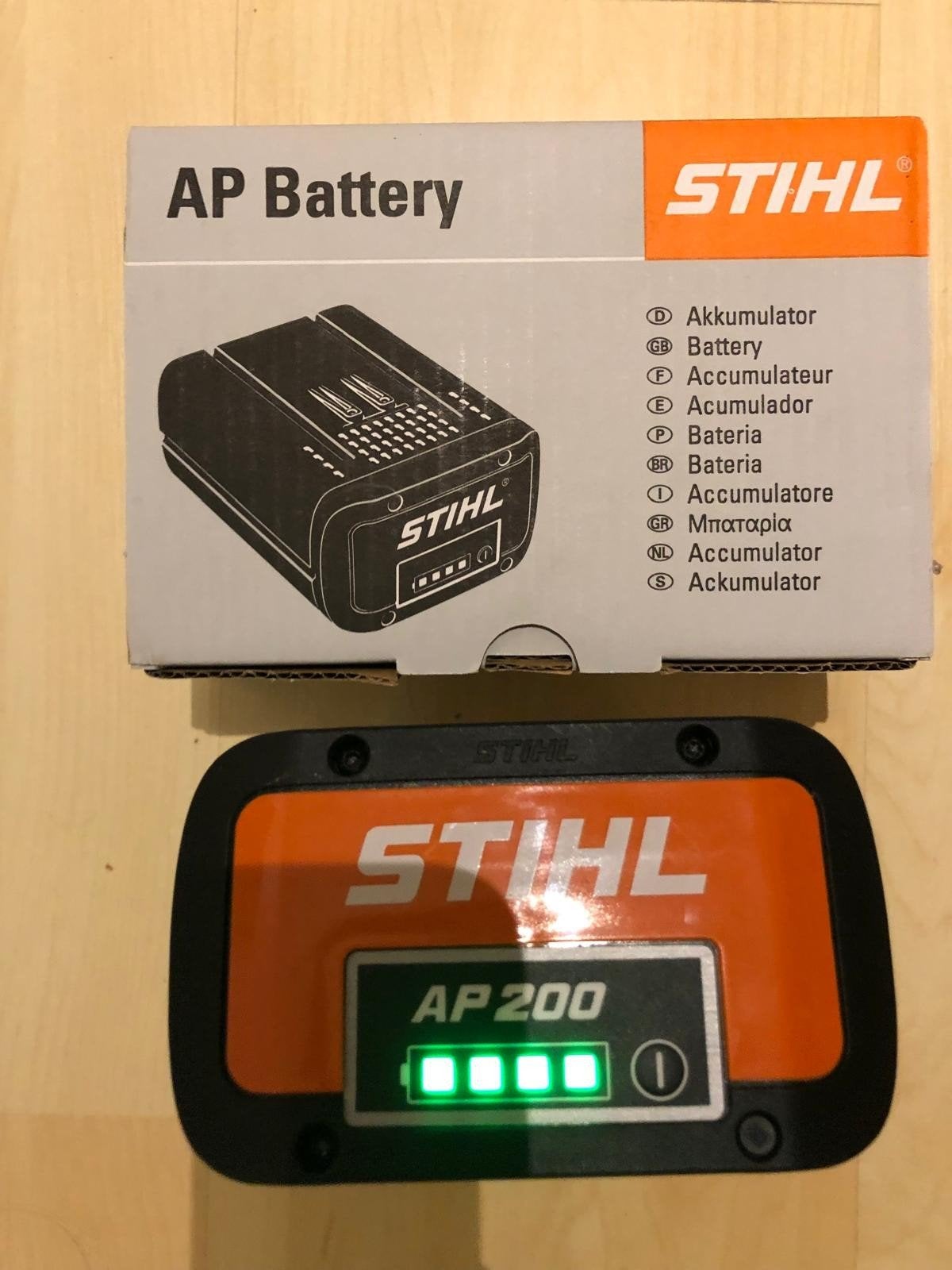 Batterie Stihl AP 200, Enlèvement ou Envoi, Comme neuf, Rechargeable