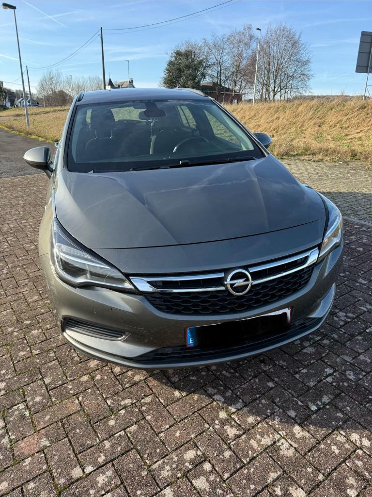 Opel Astra 1.6 diesel 2019 143000 kl, Auto's, Voorwielaandrijving, Stof, 5 deurs, Particulier