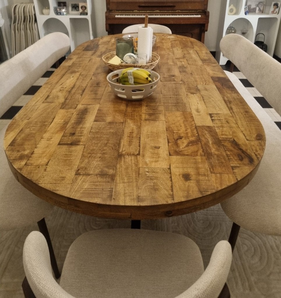 Als nieuw: Ovale eettafel in mangohout 220 cm x 100 cm, Huis en Inrichting, Tafels | Eettafels, Ophalen, 100 tot 150 cm, 200 cm of meer