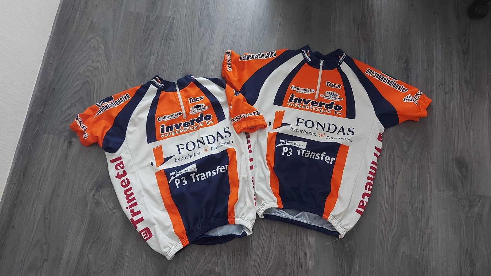 Ensemble de maillots de cyclisme Fondas - P3 transfer 2006, Enlèvement ou Envoi