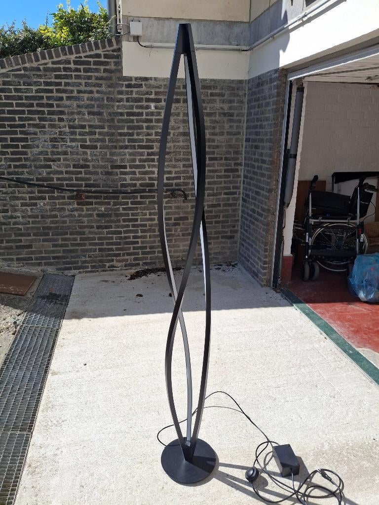 Staanlamp, Ophalen, Zo goed als nieuw, Metaal, Modern