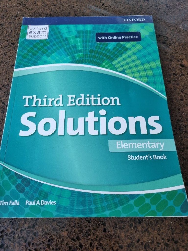 Third Edition Solutions Elementary Student's Book, Livres, Anglais, Comme neuf, Enlèvement, Secondaire