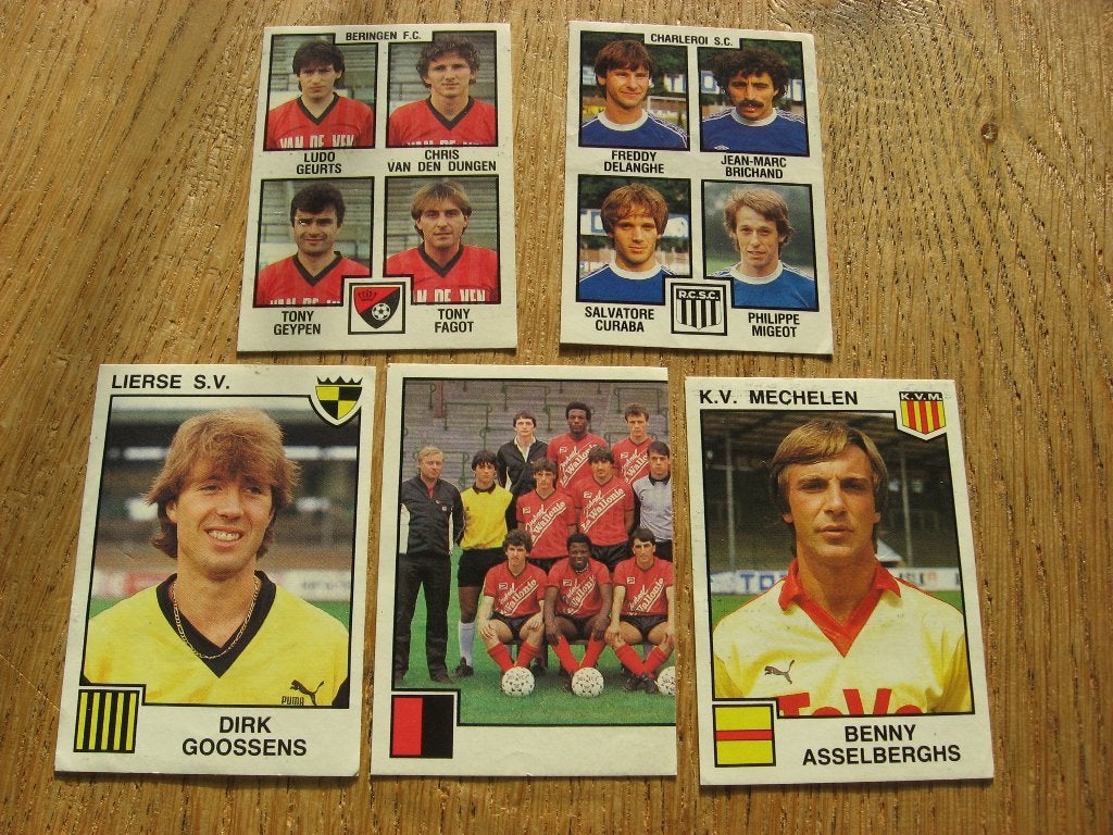 Autocollants Football 85 Panini, Enlèvement ou Envoi, Neuf, Plusieurs autocollants