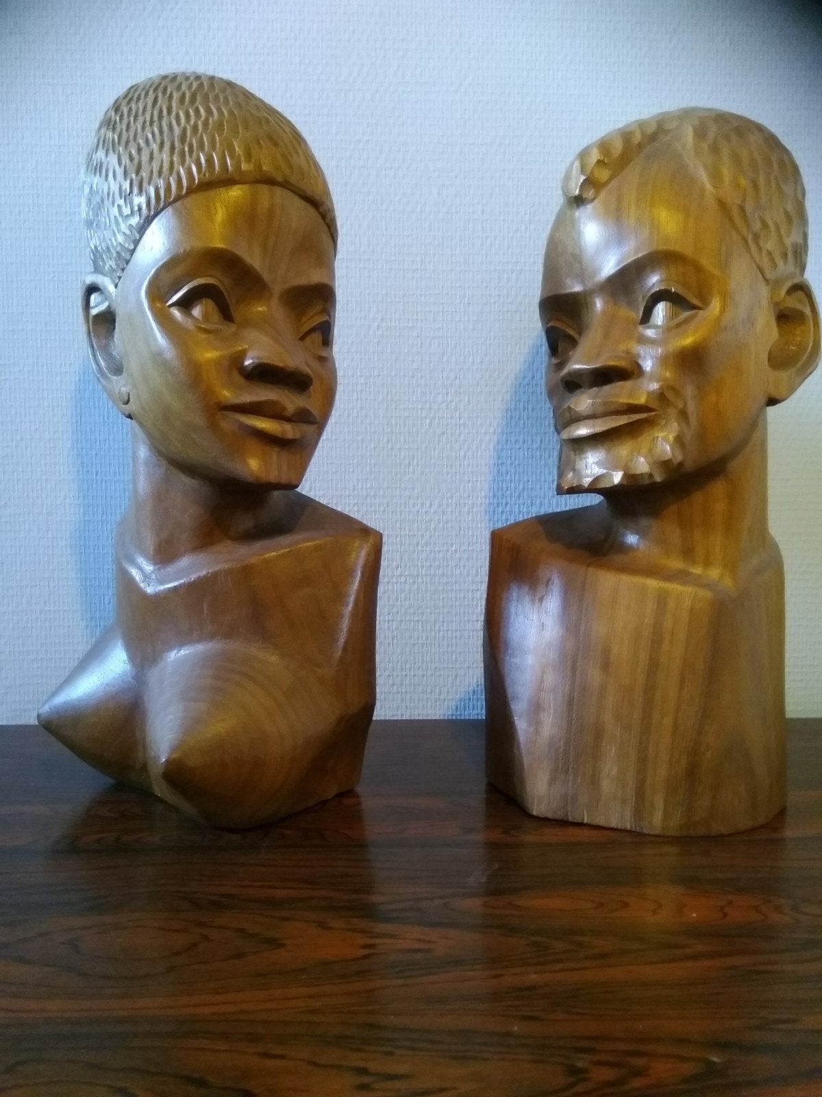 Afrikaanse houten bustes, Antiek en Kunst, Ophalen, Buste, Handgemaakt, 20 - 50 cm