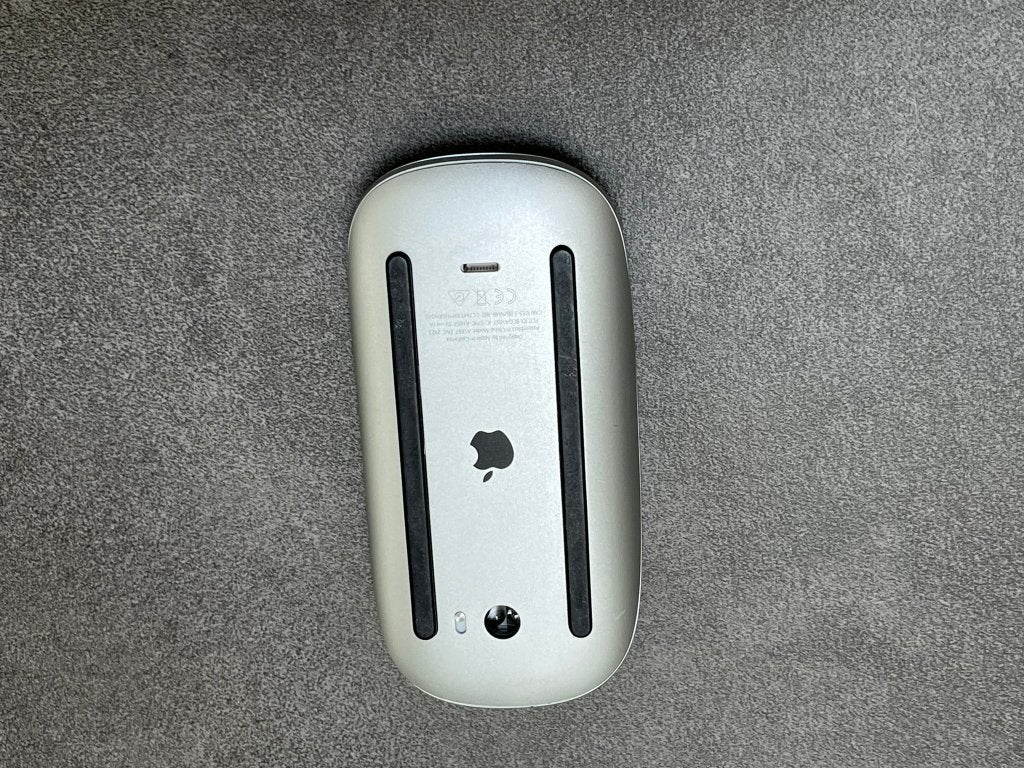 Apple magic muis 2, Computers en Software, Muizen, Muis, Ophalen of Verzenden, Zo goed als nieuw, Draadloos
