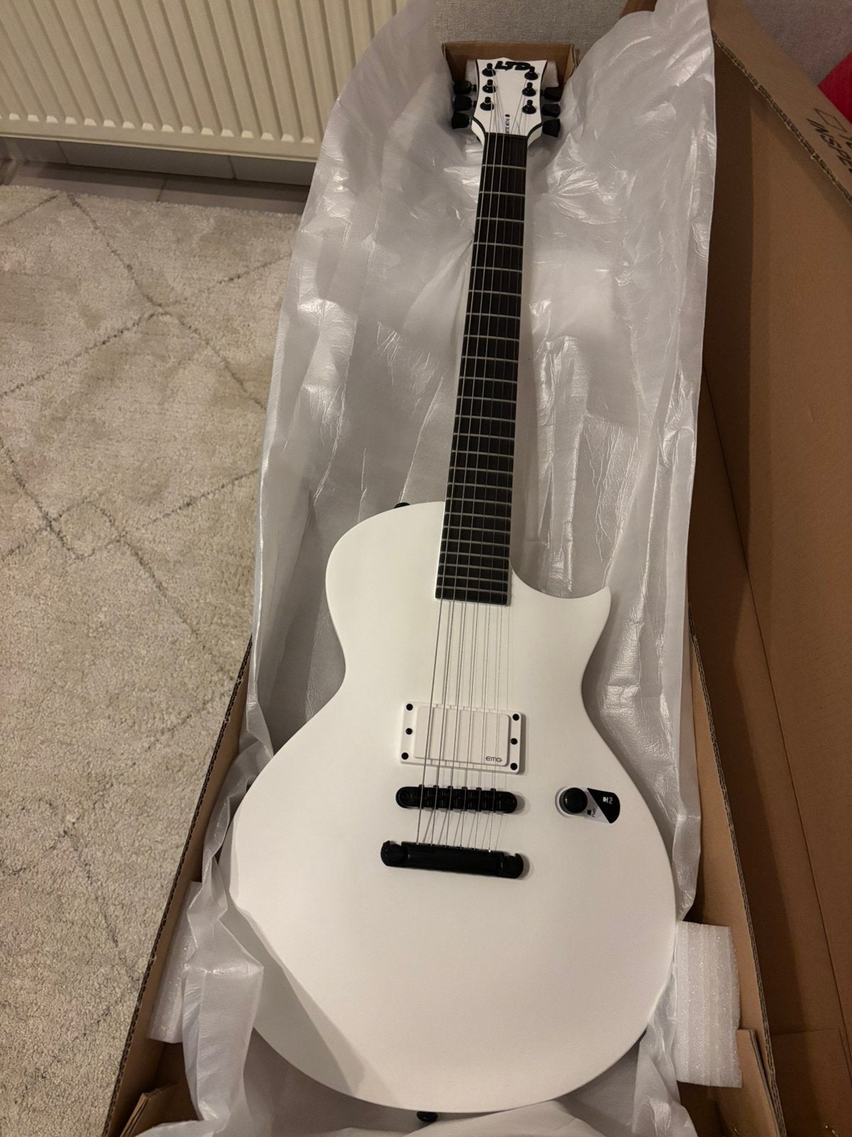 ESP Ltd Ec Arctic Metal White, Enlèvement, Comme neuf