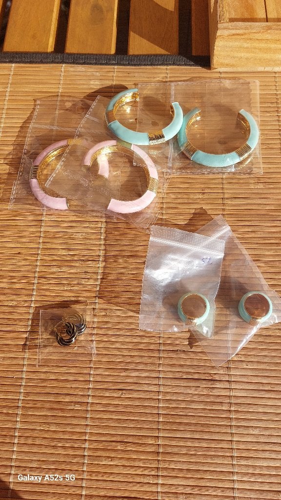 Lot de 7 bijoux NEUFS inspiration AURELIE BIDERMANN, Bijoux, Sacs & Beauté, Neuf, Enlèvement ou Envoi, Autres couleurs, 17 à 18