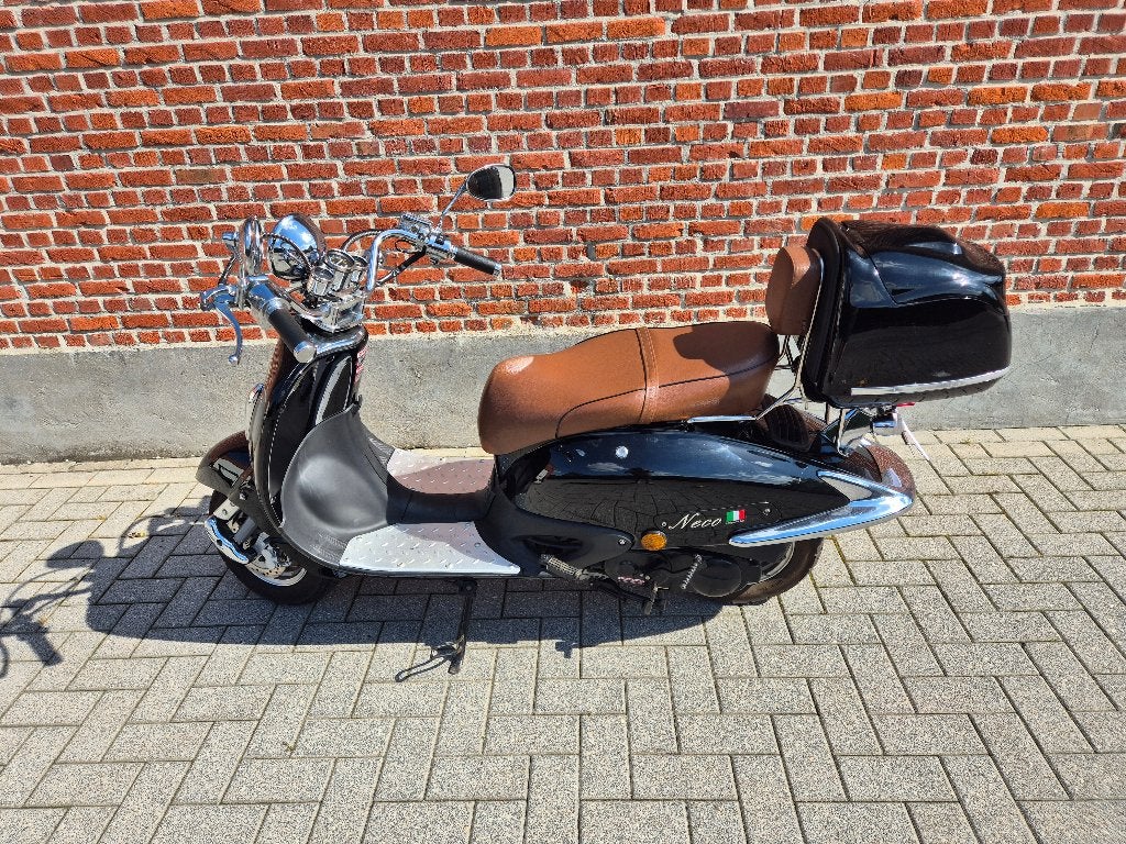 Scooter 50cc A klasse ZNEN, Fietsen en Brommers, Scooters | Vespa, Ophalen, Gebruikt, Overige modellen, Klasse A (25 km/u)