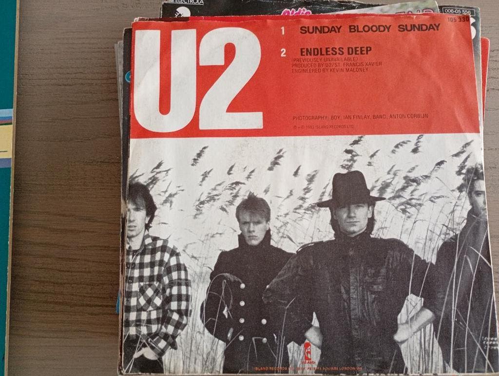 U2 - Sunday bloody sunday, Gebruikt, 7 inch, Ophalen of Verzenden, Pop