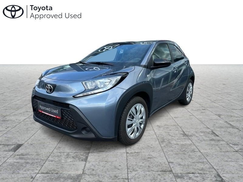 Toyota Aygo 1.0 BENZ-MT-PLAY, 72 pk, Handgeschakeld, 5 deurs, Zilver of Grijs