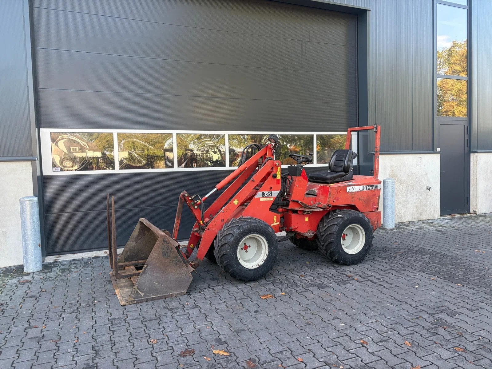 Schäffer 326 minishovel/shovel (bj 1997), Wiellader of Shovel