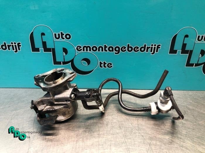 Pompe à vide (diesel) d'un Mercedes Citan (Citan 12-), Autos : Pièces & Accessoires, Moteurs & Accessoires, Mercedes-Benz, Utilisé