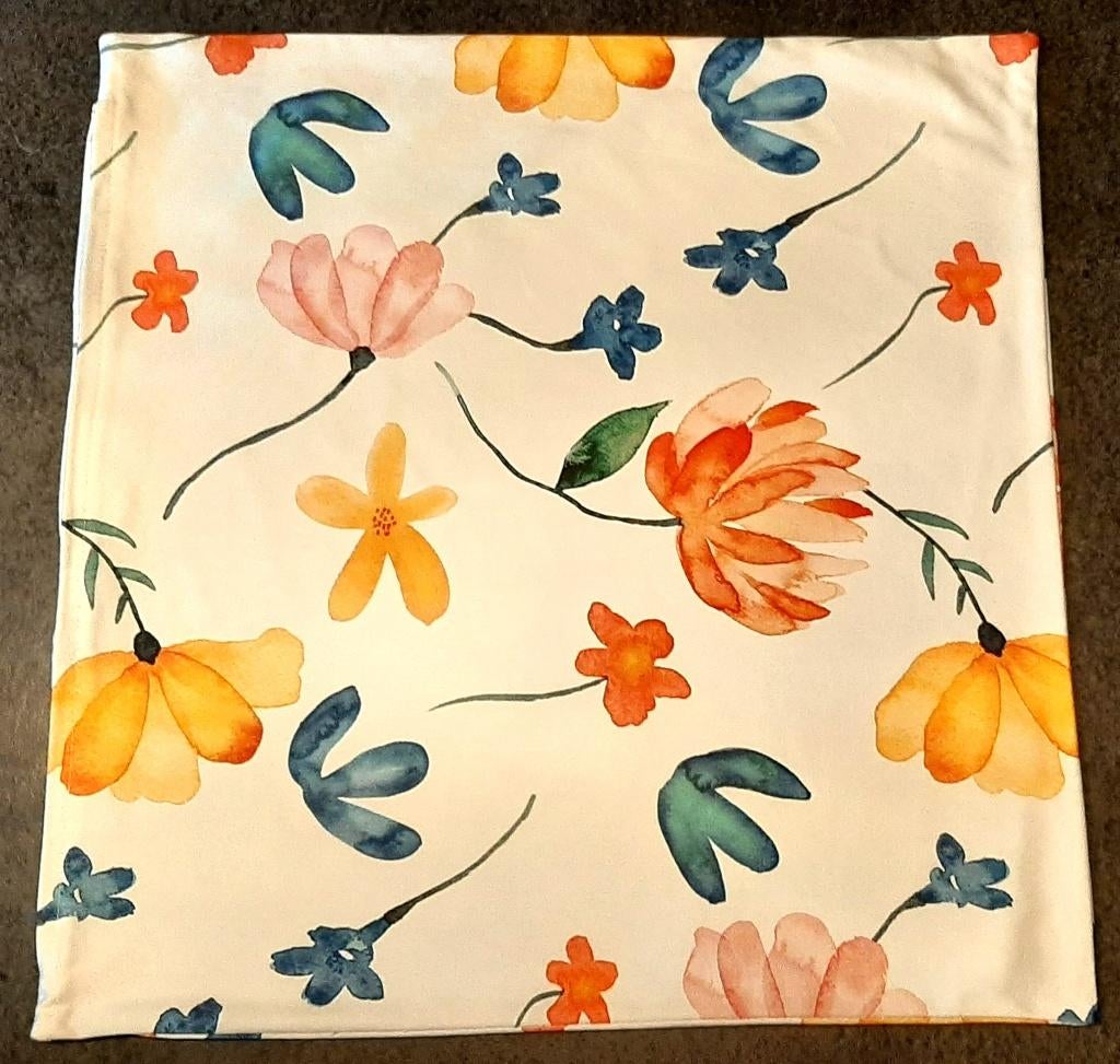 Te koop: Nieuw!!! Mooie gebloemde kussensloop 50x50cm, Maison & Meubles, Ameublement | Rideaux & Stores à lamelles, Moins de 100 cm