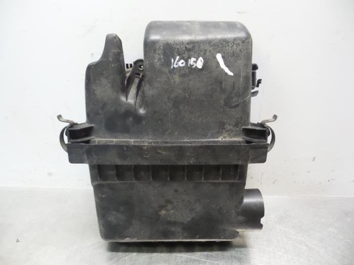 Boîtier filtre à air d'un Toyota Yaris (Yaris 1 00-), -, 3 mois de garantie, Toyota, Utilisé