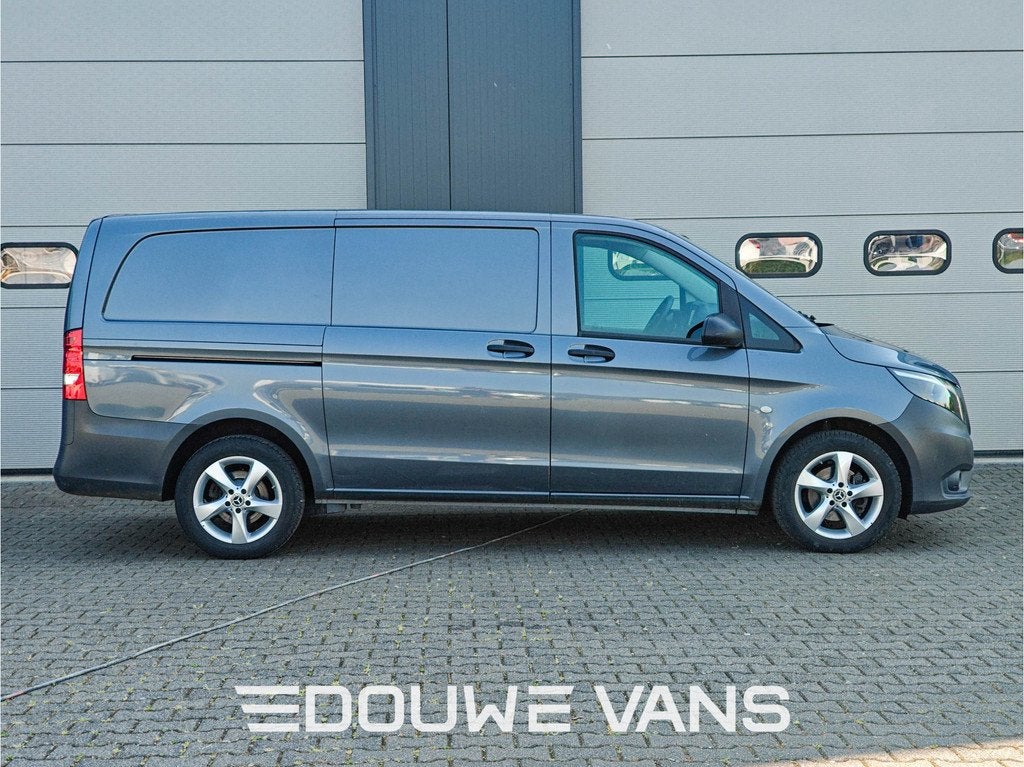 Mercedes-Benz Vito 109 L2 Trekhaak Carplay Airco Camera MARG, Achat, Euro 6, Entreprise, Noir