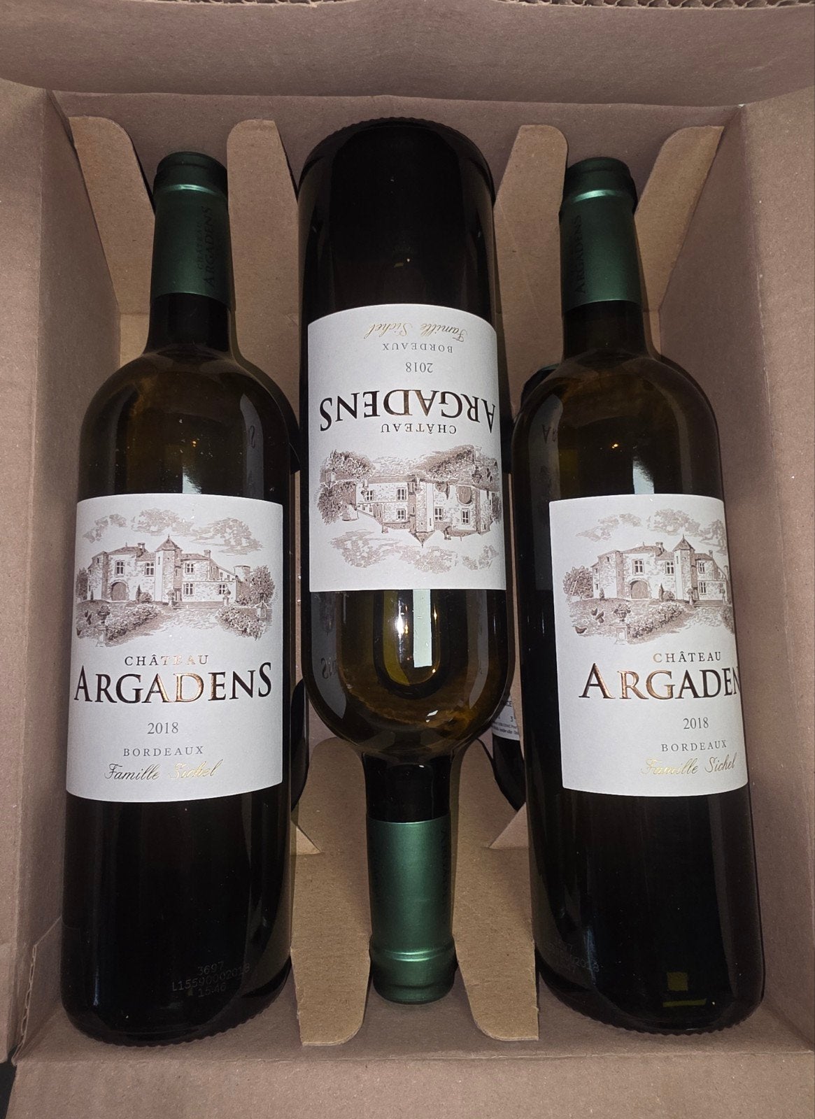 Dit is een doos met 6 flessen Château Argadens Bordeaux 2018, Enlèvement