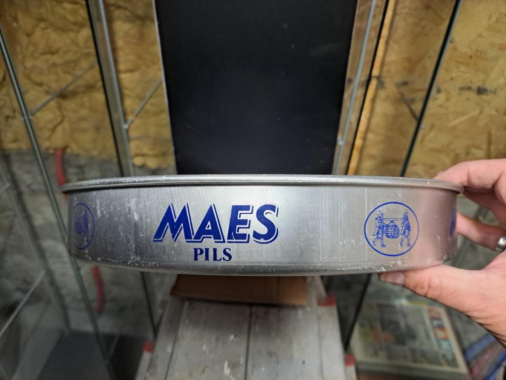 Plateau aluminium Maes pils, Verzamelen