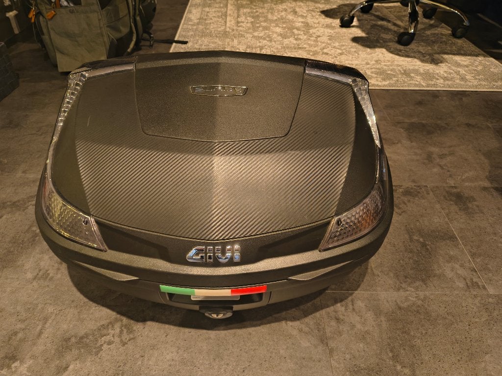 Givi blade Topkoffer B47, Motoren, Ophalen, Zo goed als nieuw