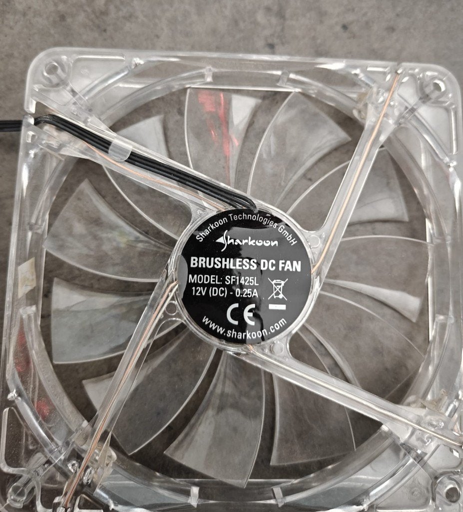 3x Sharkoon 140mm casefans transparant met blauw licht 12V, Enlèvement, Comme neuf, Refroidisseur ordinateur à air
