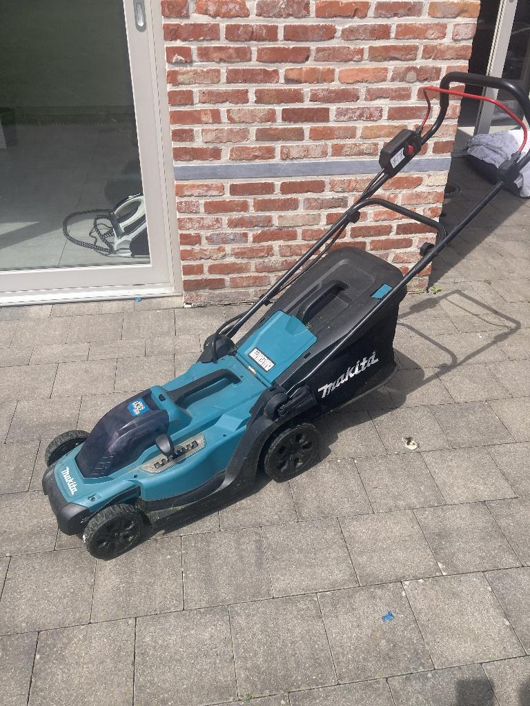 accu grasmaaier makita 33cm, Tondeuses à gazon sur batterie, Fonction de mulching, Tondeuse rotative, 30 à 39 cm