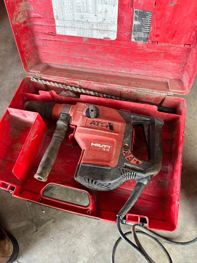 Hilti boor en breekhame, Doe-het-zelf en Bouw, Ophalen, Zo goed als nieuw