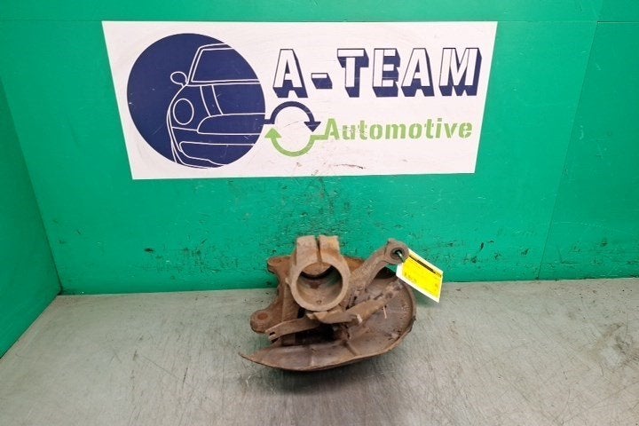 FUSEE AVANT GAUCHE Audi A3 (8P1) (01-2003/08-2012), Utilisé, Audi