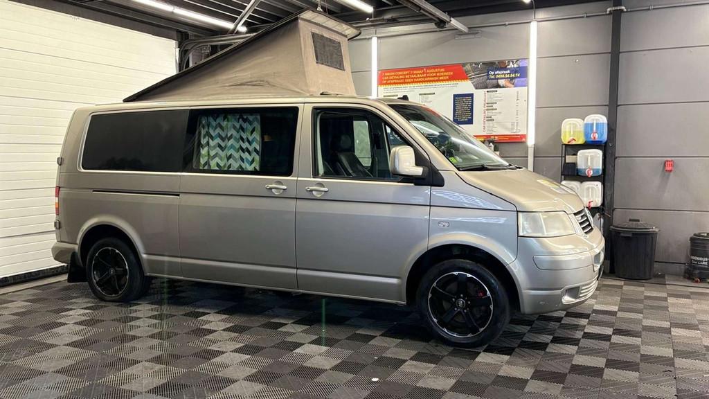 Volkswagen T5 Camper 2004 Automatique Export/ Start en rijdt, Auto's, Volkswagen, Automaat, 135 pk, Gebruikt, Overige modellen
