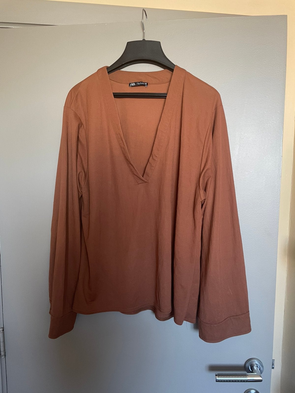 Chemisier zara, Enlèvement, Porté, Taille 42/44 (L), Autres couleurs