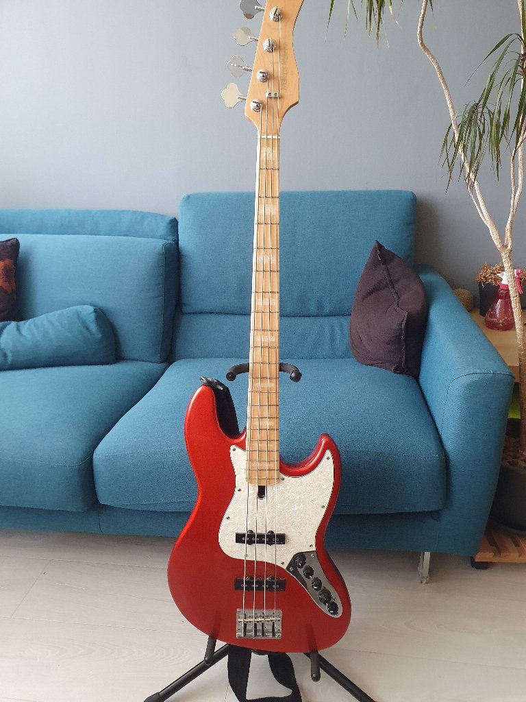 Basse Marcus Miller Sire V7, Musique & Instruments, Instruments à corde | Guitares | Basses, Enlèvement, Comme neuf, Électrique