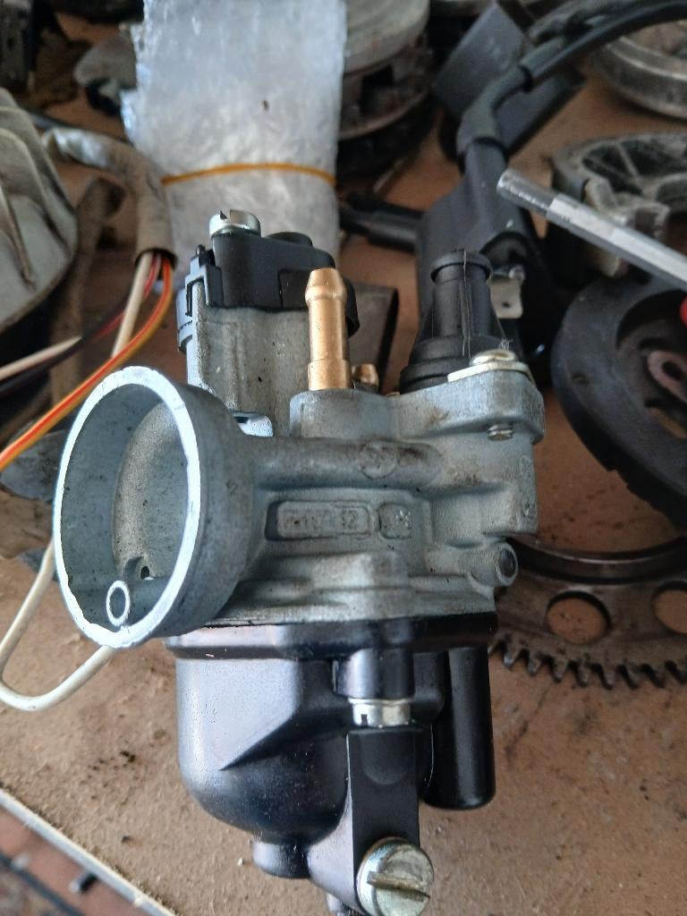 Dellorto phva 12mm, Fietsen en Brommers, Brommeronderdelen | Algemeen, Ophalen, Zo goed als nieuw, Carburateur, Mbk